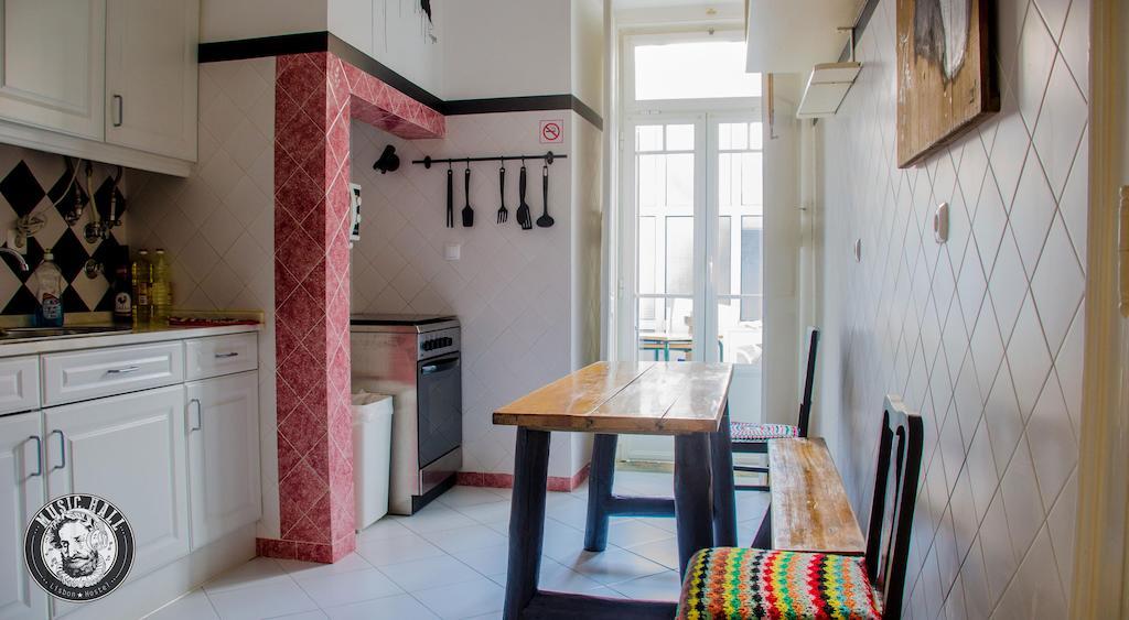 Music Hall Hostal